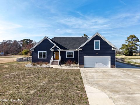 Homes For Sale - 102 Isaac Court<br/> Camden, NC 27921