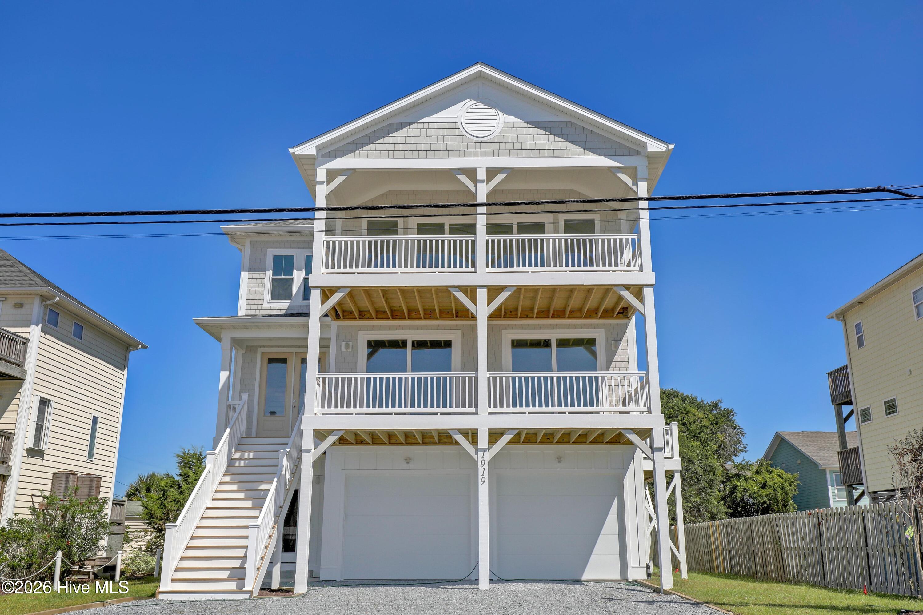 1919 N New River Drive