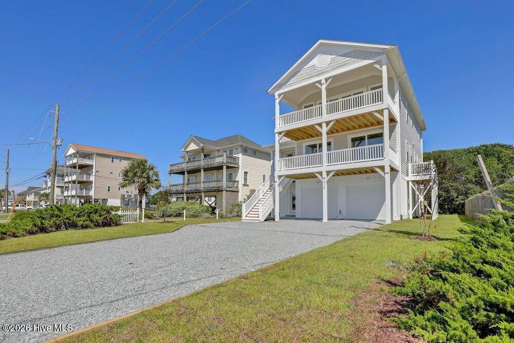 1919 N New River Drive