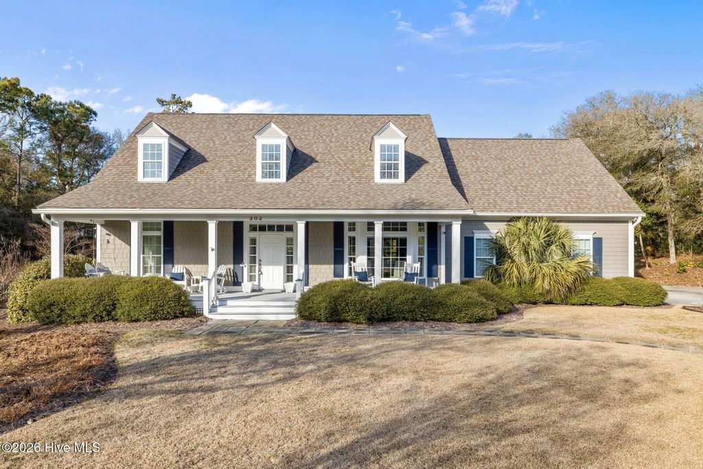 Photo of 202 Laughing Gull Court, Emerald Isle, NC 28594 (MLS # 100554382)