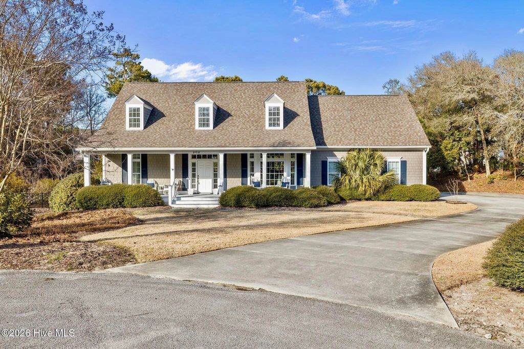 Photo of 202 Laughing Gull Court, Emerald Isle, NC 28594 (MLS # 100554382)