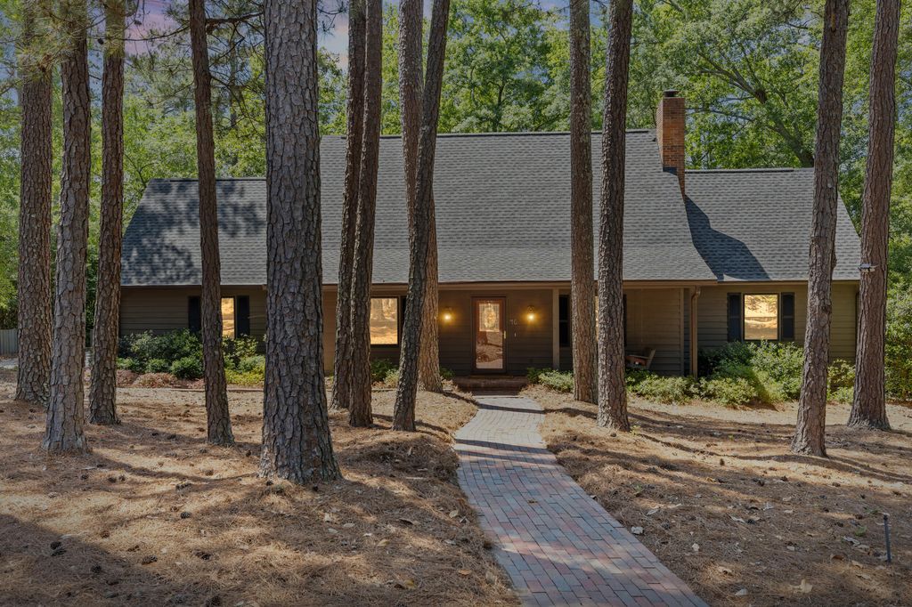 Photo of 46 Plantation Hills Drive, Evans, GA 30809 (MLS # 554895)