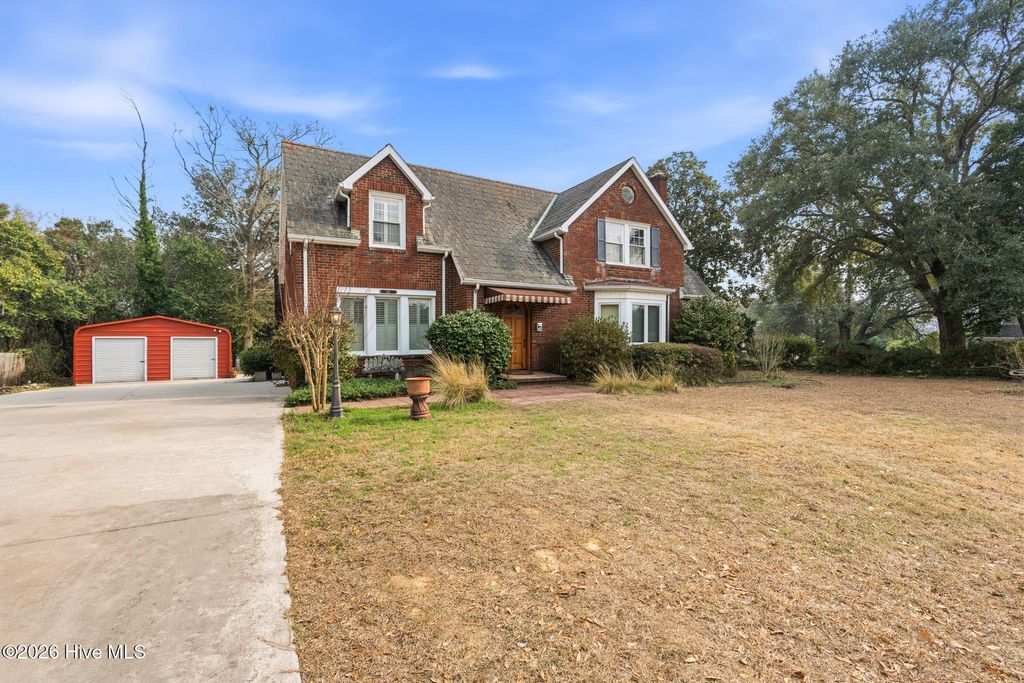 Photo of 611 Rice Street, Hamlet, NC 28345 (MLS # 100556923)