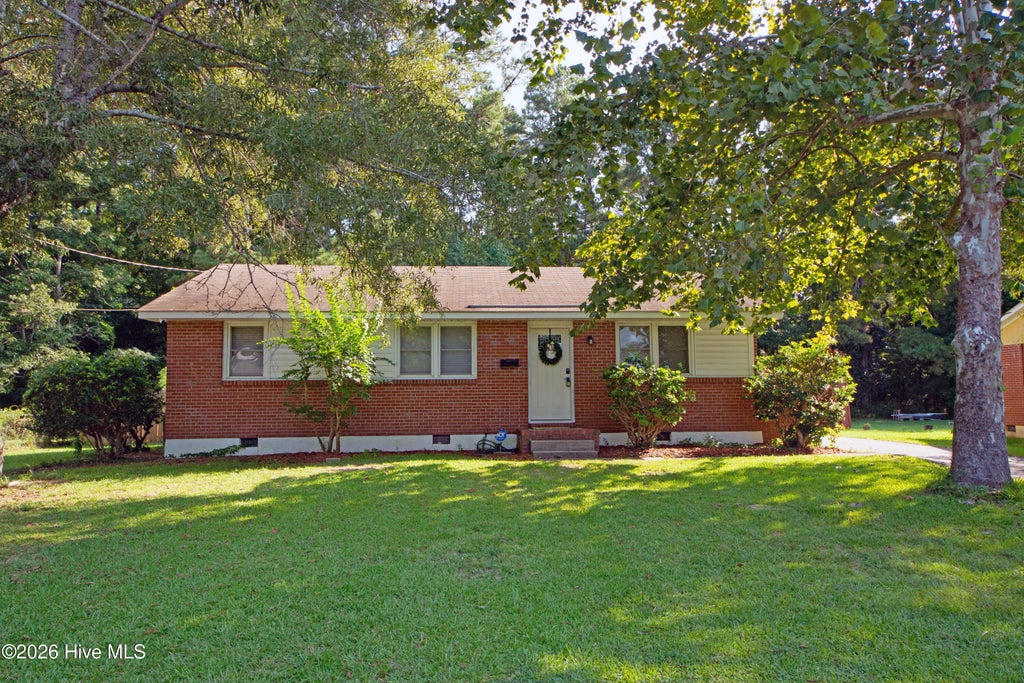 Photo of 7 Cole Drive, Jacksonville, NC 28540 (MLS # 100610006)