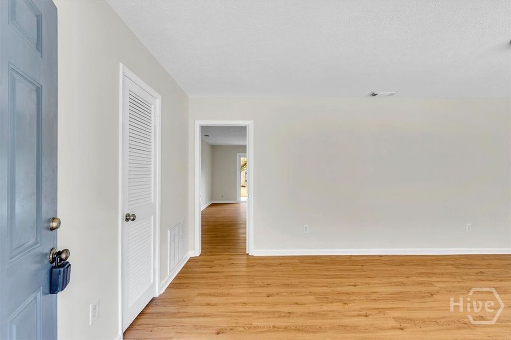 Photo of 21 Canterbury Circle, Savannah, GA 31419 (MLS # SA348180)