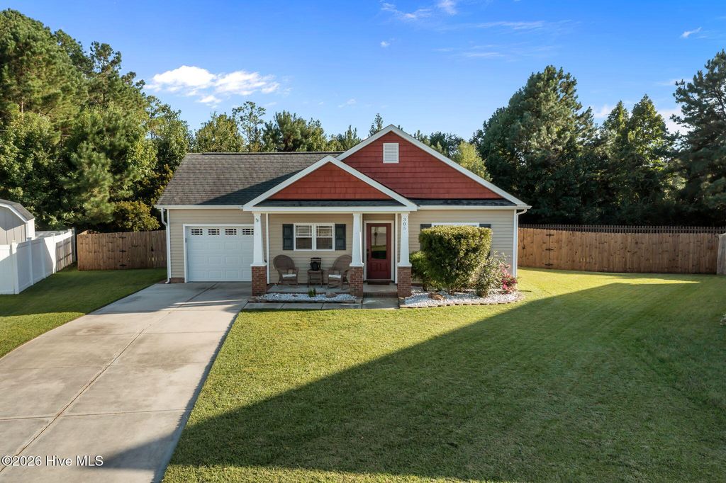 Photo of 305 Battery Park Court, Swansboro, NC 28584 (MLS # 100571289)