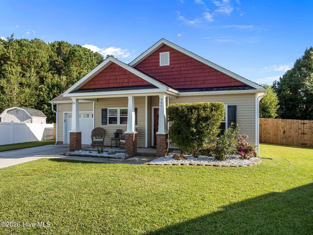Photo of 305 Battery Park Court, Swansboro, NC 28584 (MLS # 100571289)