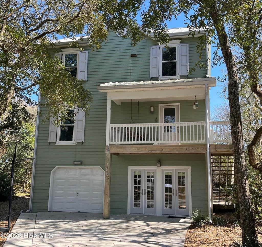 Photo of 109 Sea Urchin Court, Surf City, NC 28445 (MLS # 100595518)