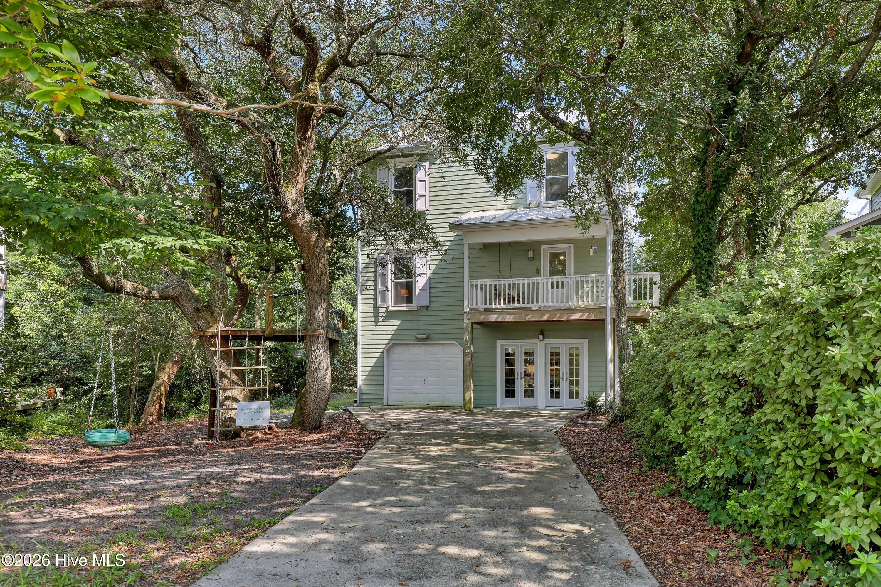 109 Sea Urchin Court