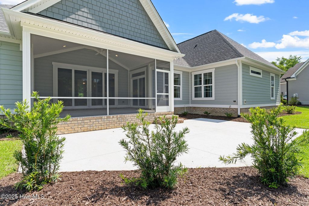 Photo of 9173 Fallen Pear Lane NE, Leland, NC 28451 (MLS # 100530000)