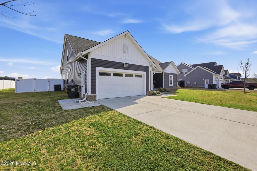 Photo of 208 Campus Drive, Moyock, NC 27958 (MLS # 100562006)