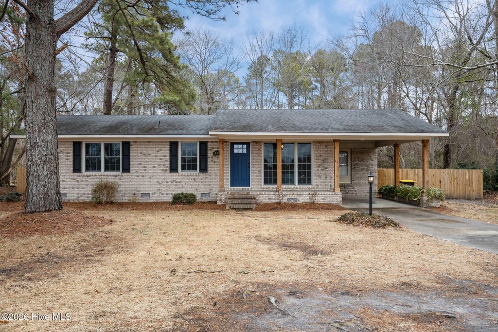Photo of 947 E Hanrahan Road, Grifton, NC 28530 (MLS # 100555705)