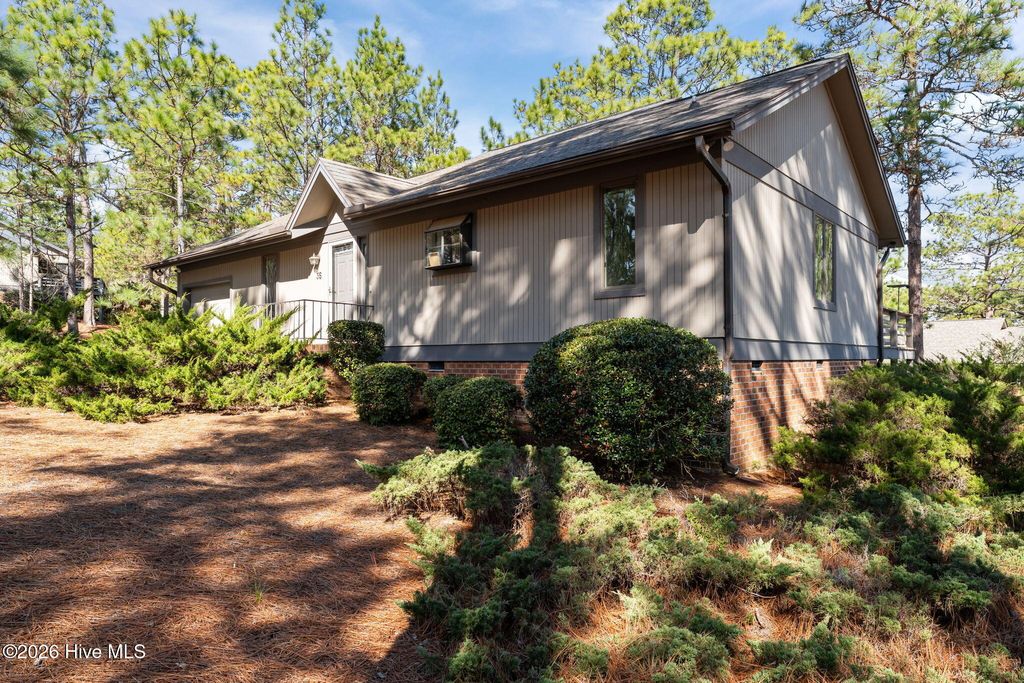 Photo of 35 Glen Abbey Trail, Pinehurst, NC 28374 (MLS # 100556958)