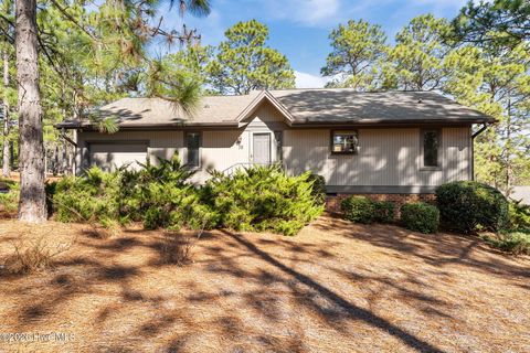 Townhouse For Sale - 35 Glen Abbey Trail<br/> Pinehurst, NC 28374