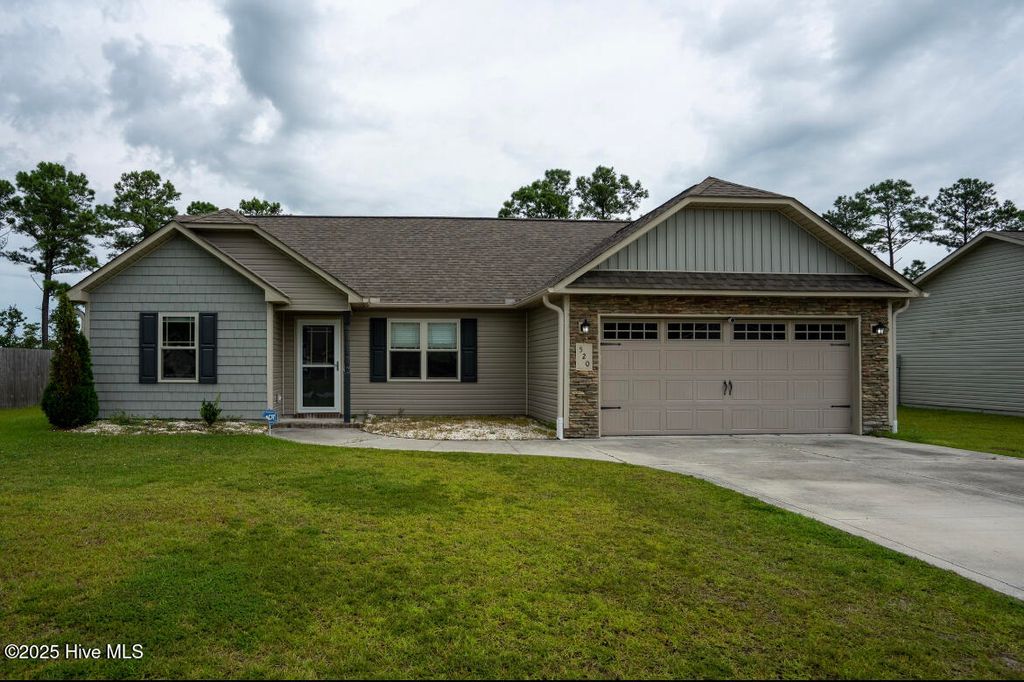 Photo of 520 Deep Inlet Drive, Sneads Ferry, NC 28460 (MLS # 100546770)