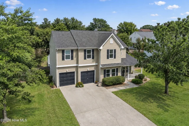 206 Eagle Creek Road, photo 3 of 40