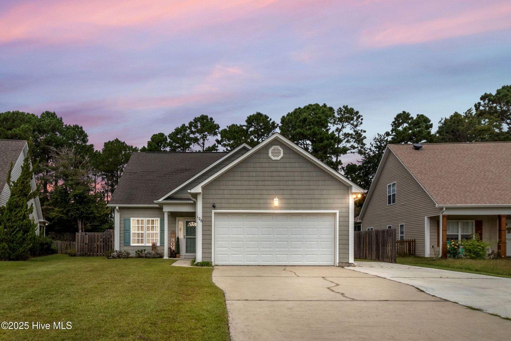 Photo of 106 Regan Court, Hampstead, NC 28443 (MLS # 100536590)