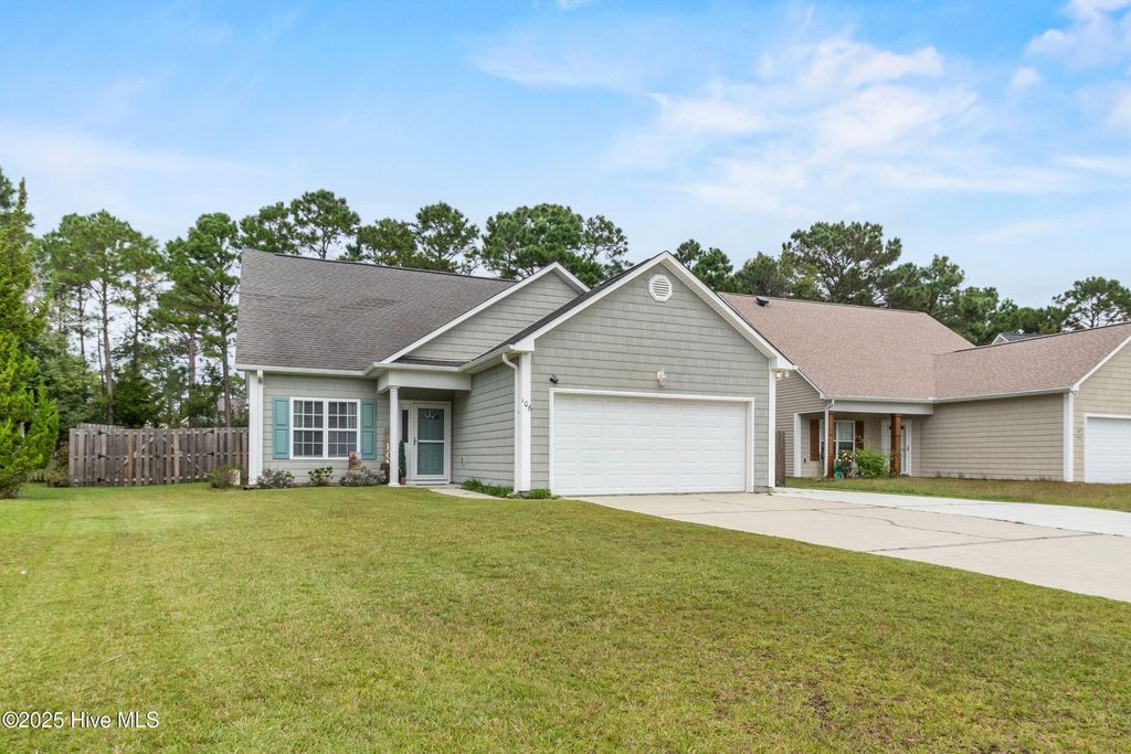 Photo of 106 Regan Court, Hampstead, NC 28443 (MLS # 100536590)
