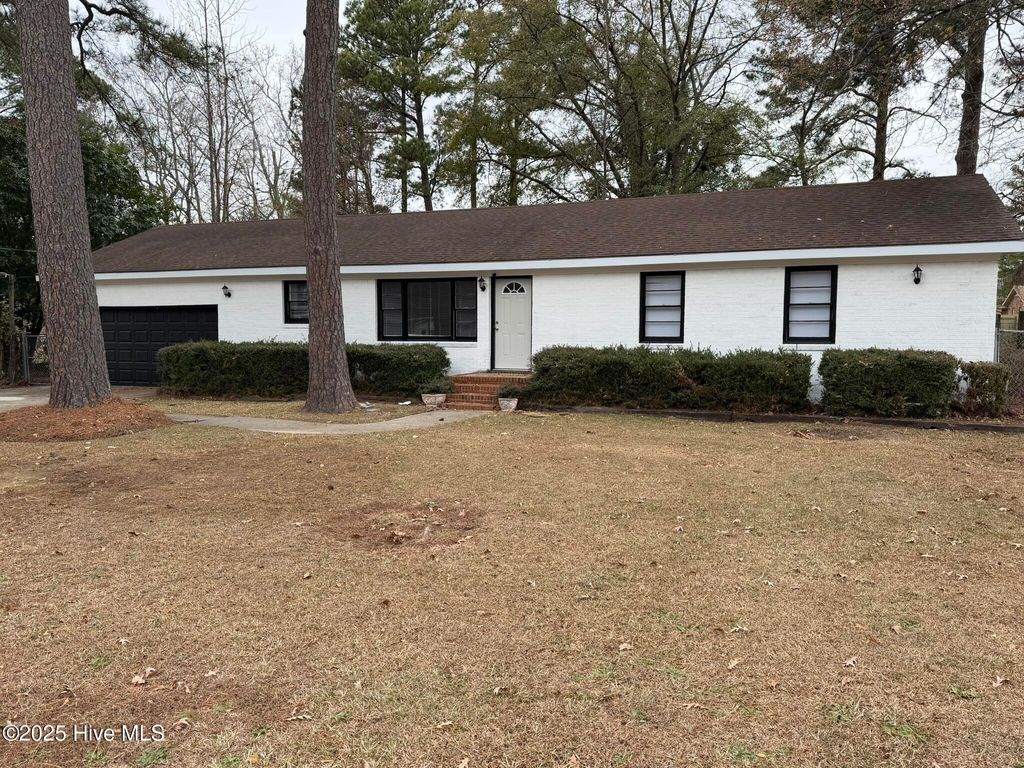 Photo of 1811 Snowden Drive SE, Wilson, NC 27893 (MLS # 100545227)