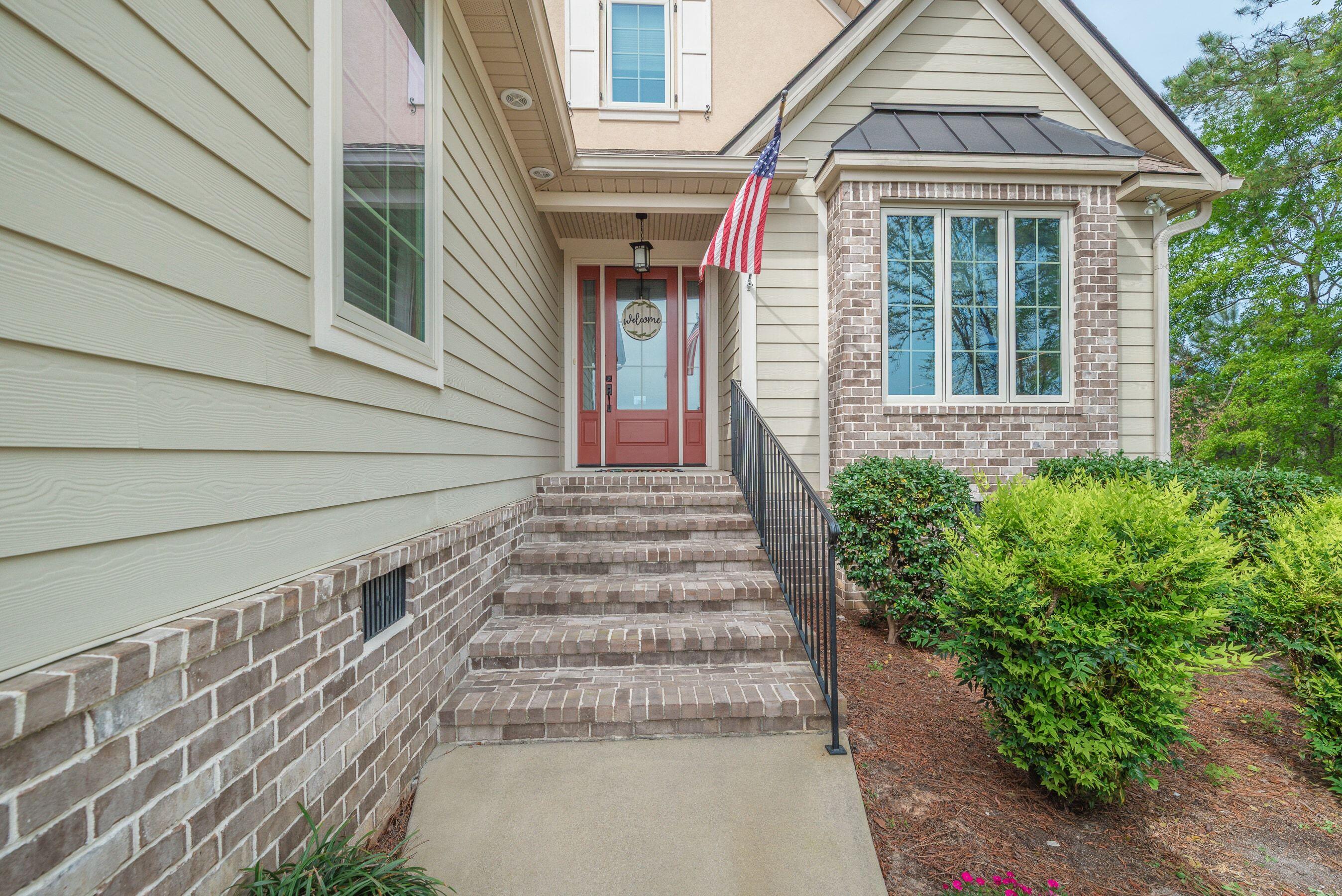207 Quiet Oak Court