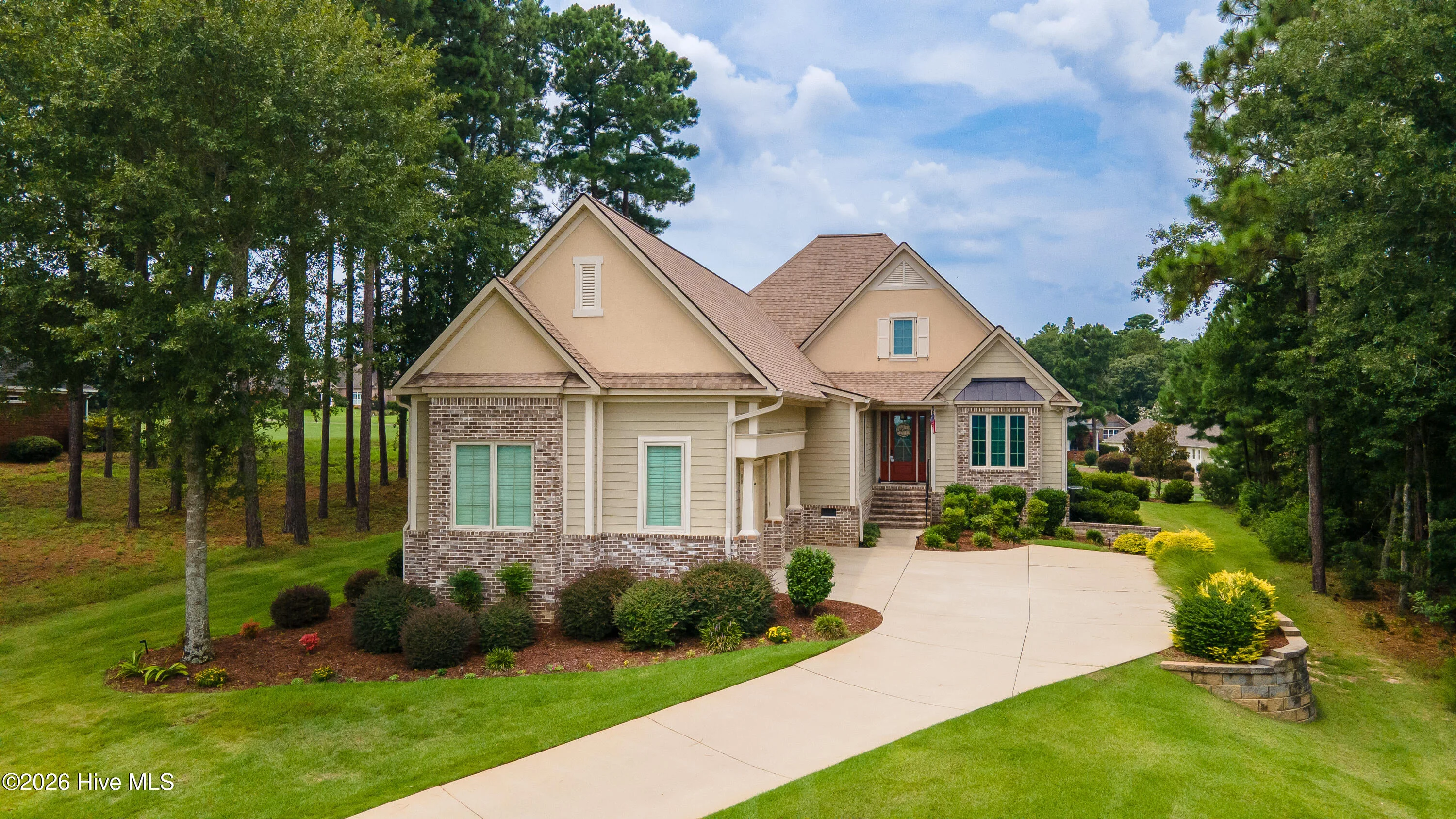 207 Quiet Oak Court