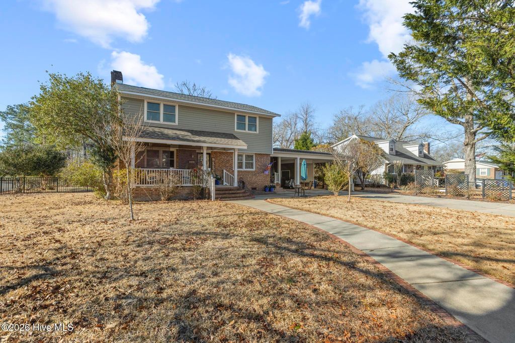 Photo of 1401 Cando Place, Jacksonville, NC 28540 (MLS # 100552861)