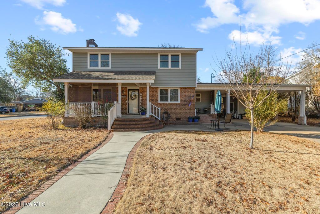 Photo of 1401 Cando Place, Jacksonville, NC 28540 (MLS # 100552861)