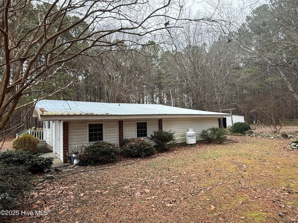 Photo of 875 Us Highway 13 N, Gates, NC 27937 (MLS # 100546739)