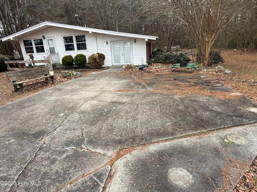 Photo of 875 Us Highway 13 N, Gates, NC 27937 (MLS # 100546739)
