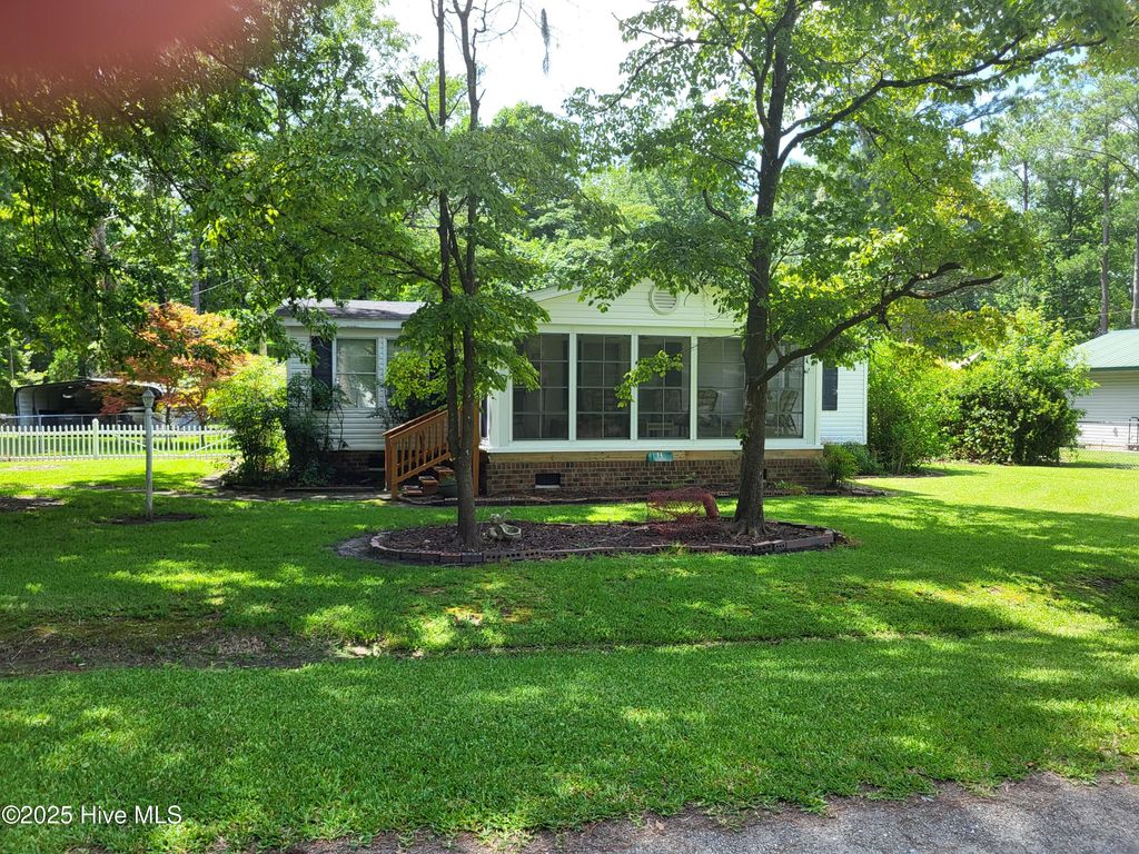 Photo of 34 Dogwood Lane, Blounts Creek, NC 27814 (MLS # 100520347)