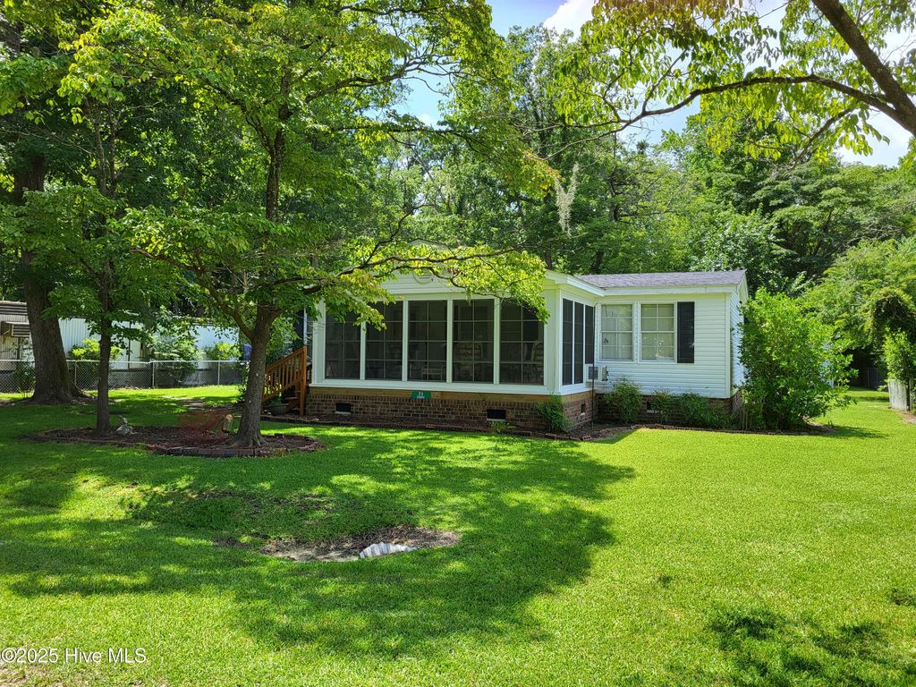 Photo of 34 Dogwood Lane, Blounts Creek, NC 27814 (MLS # 100520347)