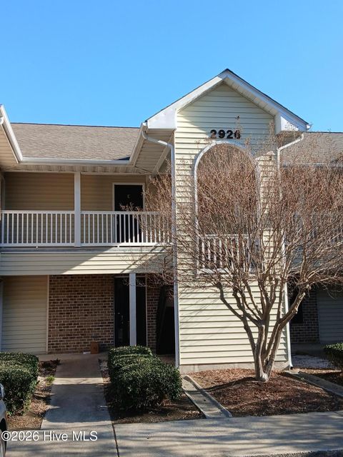 Condo For Sale - 2926 Mulberry Lane #E<br/> Pitt County, Greenville, NC 27858