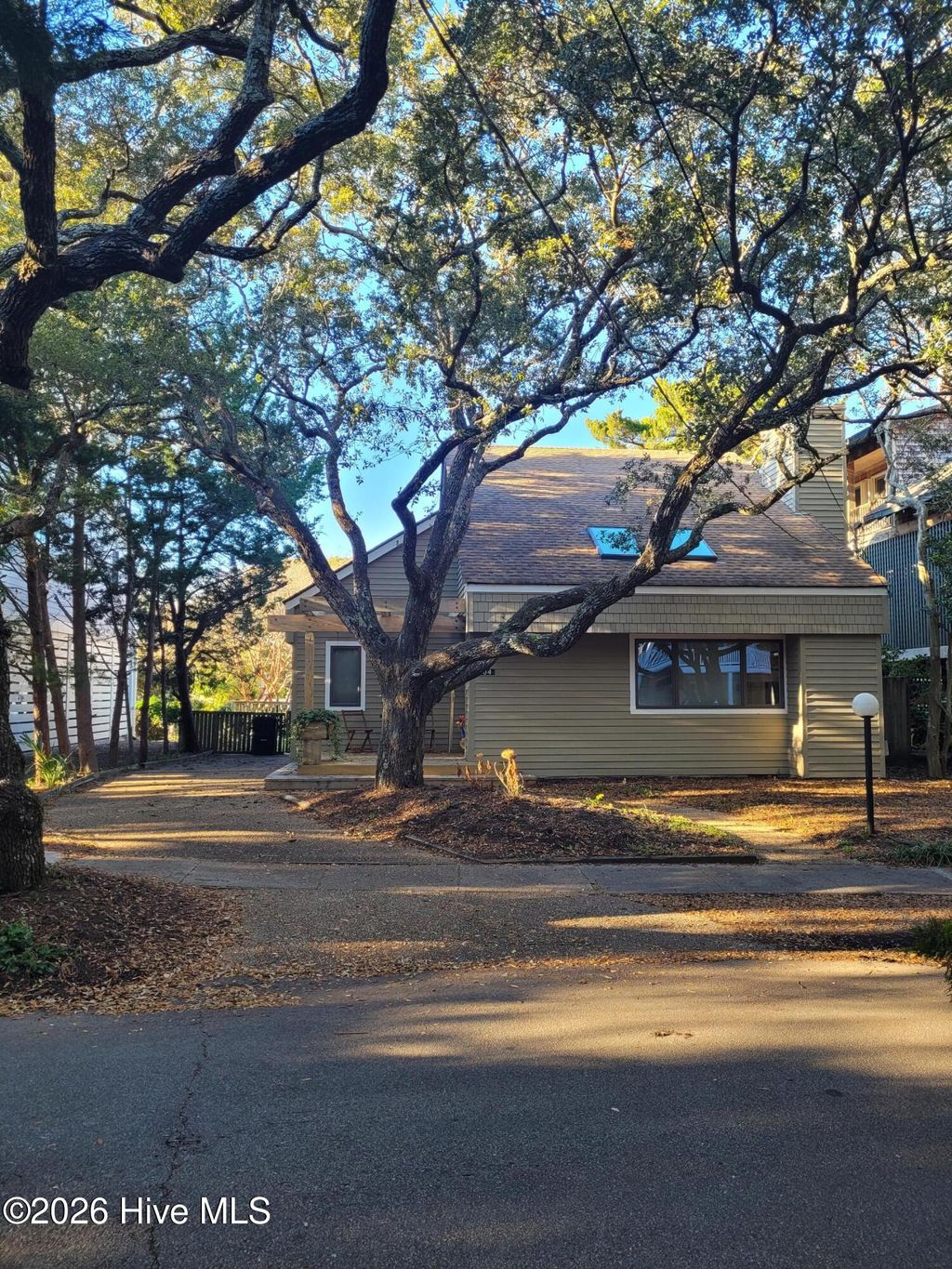 Photo of 104 Live Oak Drive, Wrightsville Beach, NC 28480 (MLS # 100549225)