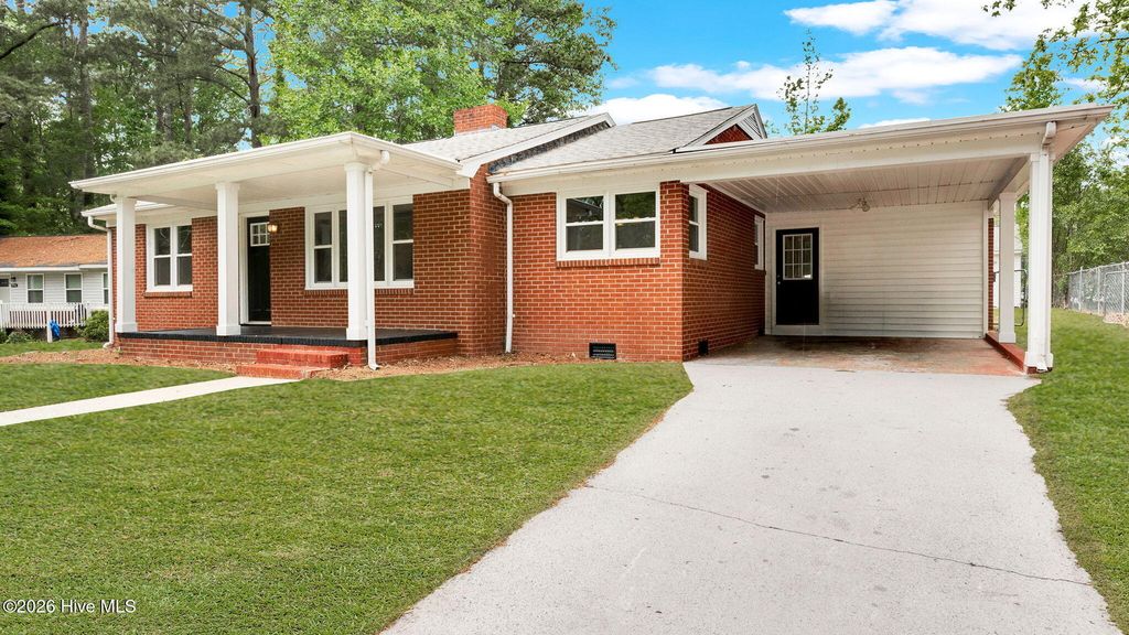 Photo of 2609 Jefferson Drive, Greenville, NC 27858 (MLS # 100571003)