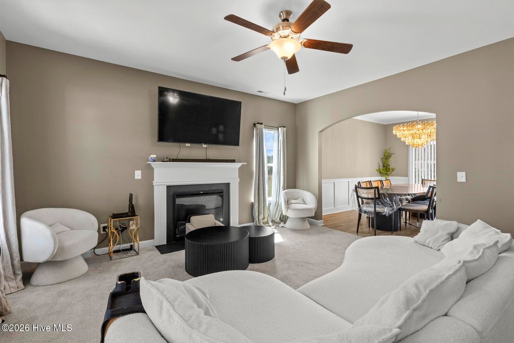 Photo of 709 W Warner Court, Hubert, NC 28539 (MLS # 100562382)