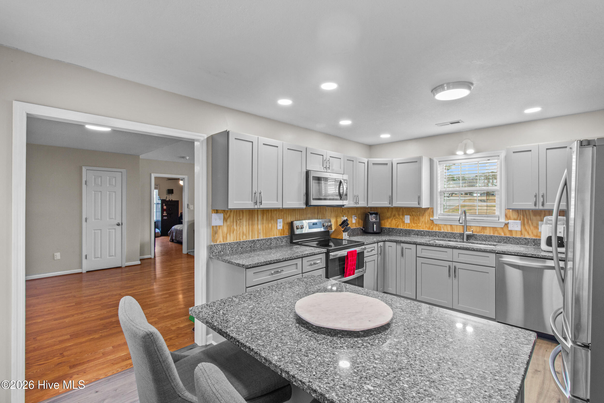 106 Cobalt Stream Court