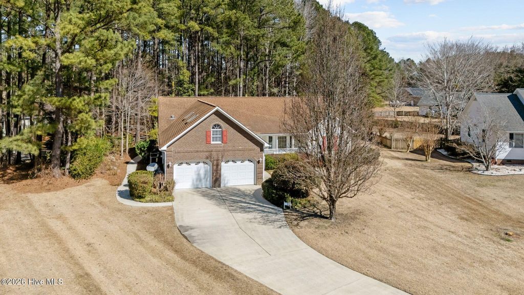 Photo of 205 Dobbs Spaight Road, New Bern, NC 28562 (MLS # 100555884)