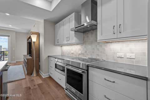 Tiny photo for 240 N Water Street #Apt 556, Wilmington, NC 28401 (MLS # 100596569)