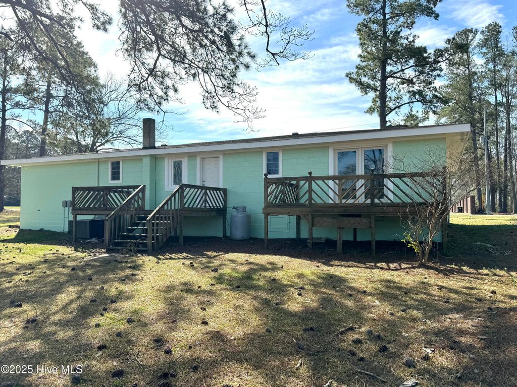 Photo of 1309 Gaston Sellers Road, Whiteville, NC 28472 (MLS # 100547785)