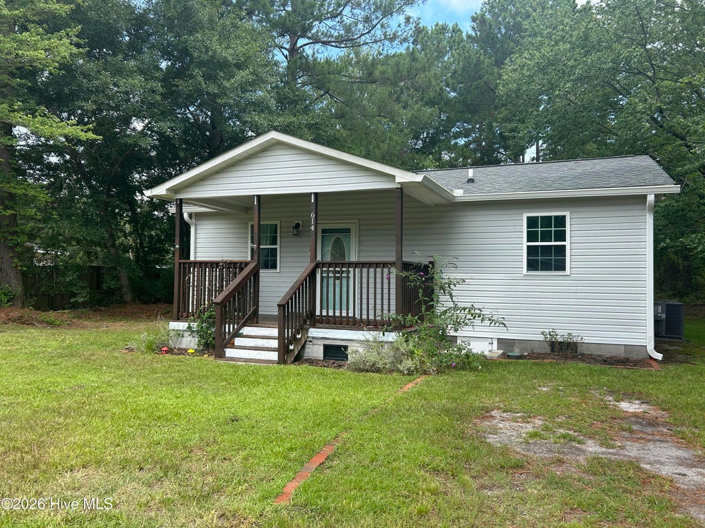 Photo of 614 Saint Johns Church Road, Hampstead, NC 28443 (MLS # 100589857)