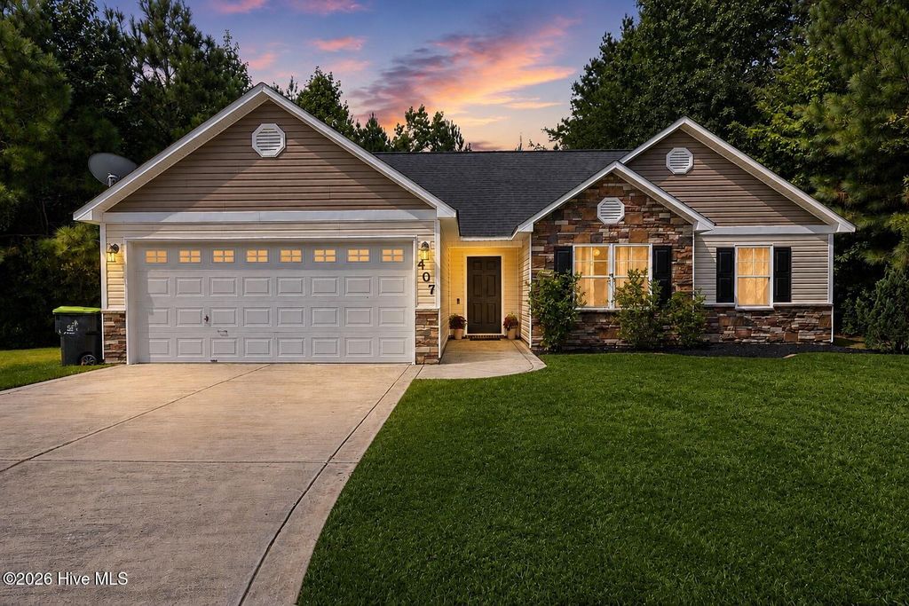 Photo of 407 Hidden Oaks Drive, Jacksonville, NC 28546 (MLS # 100591331)