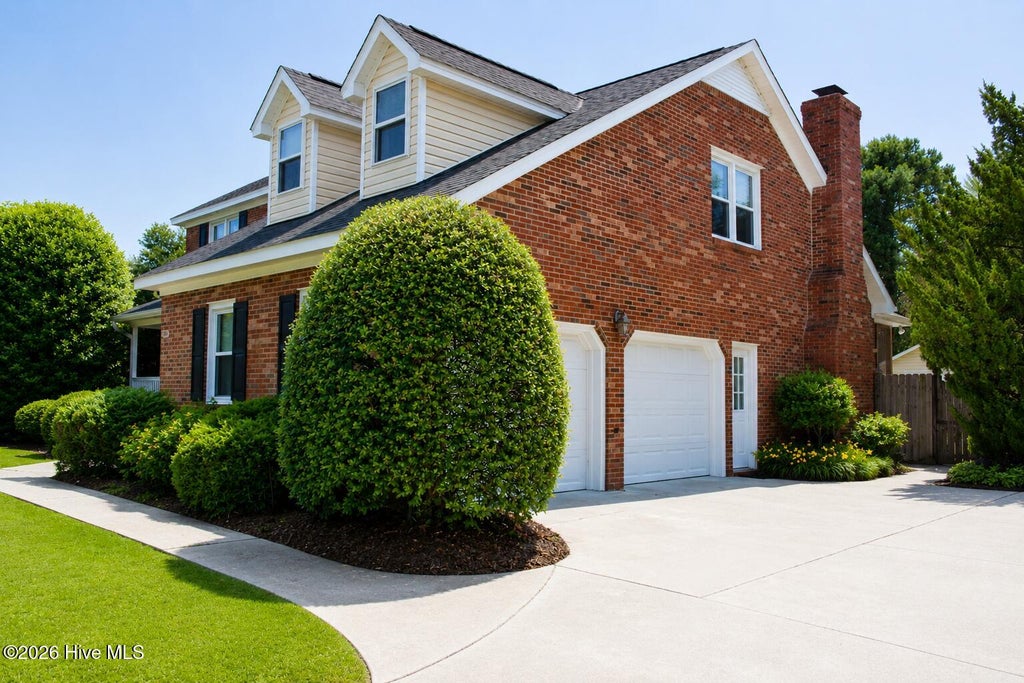 Photo of 3309 Red Berry Drive, Wilmington, NC 28409 (MLS # 100584927)
