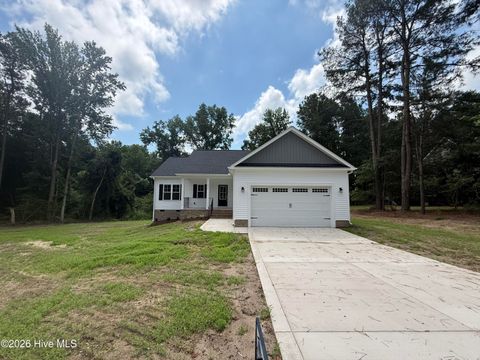 Homes For Sale - 1721 Walnut Run Drive<br/> Lenoir County, Deep Run, NC 28525