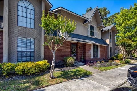 Townhouse For Sale - 459 Mall Boulevard #123<br/> Chatham County, Savannah, GA 31406