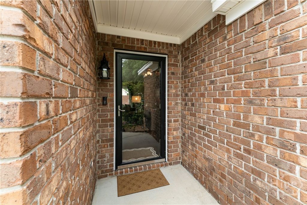Photo of 7 Valleydale Way, Savannah, GA 31405 (MLS # SA355013)