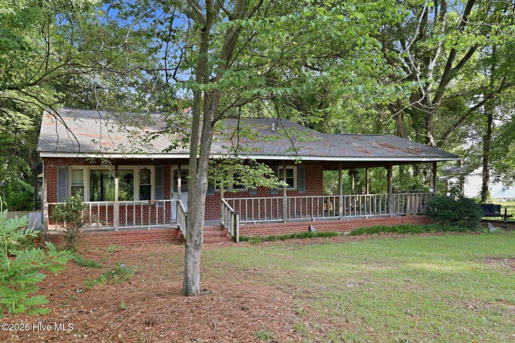 Photo of 6764 Glenwood Drive, Grifton, NC 28530 (MLS # 100587546)