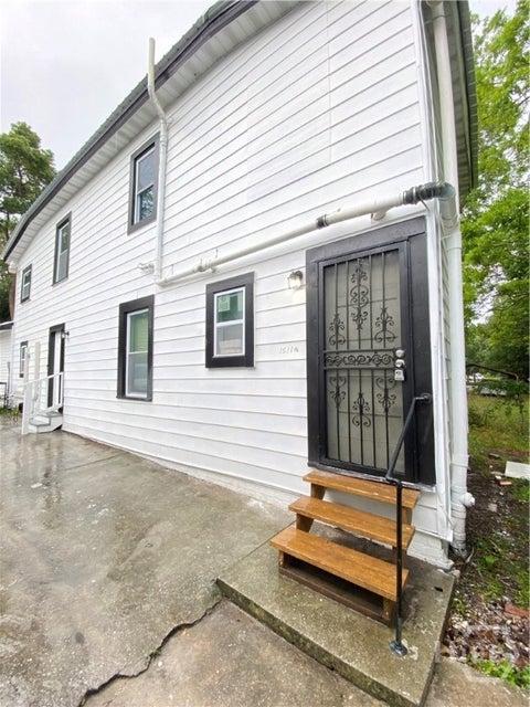Townhouse For Rent - 1611 1/2 E Henry Street #B<br/> Chatham County, Savannah, GA 31404