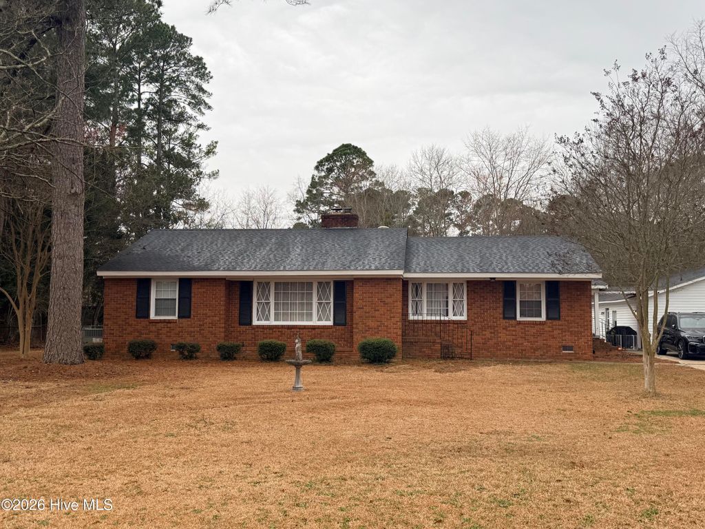 Photo of 13400 Sycamore Lane, Laurinburg, NC 28352 (MLS # 100555964)