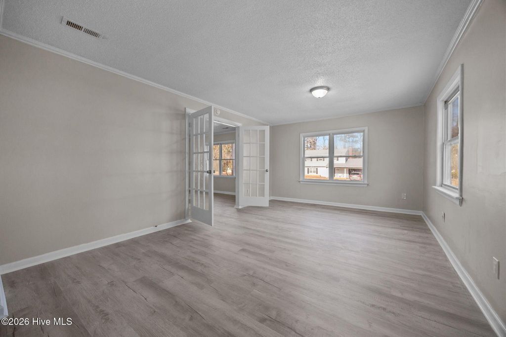 Photo of 2706 Country Club Road, Jacksonville, NC 28546 (MLS # 100549992)