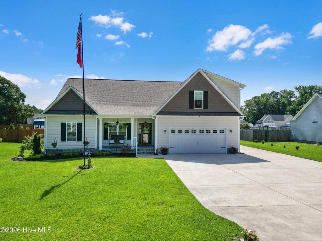Photo of 130 Tupelo Trail, New Bern, NC 28562 (MLS # 100587621)